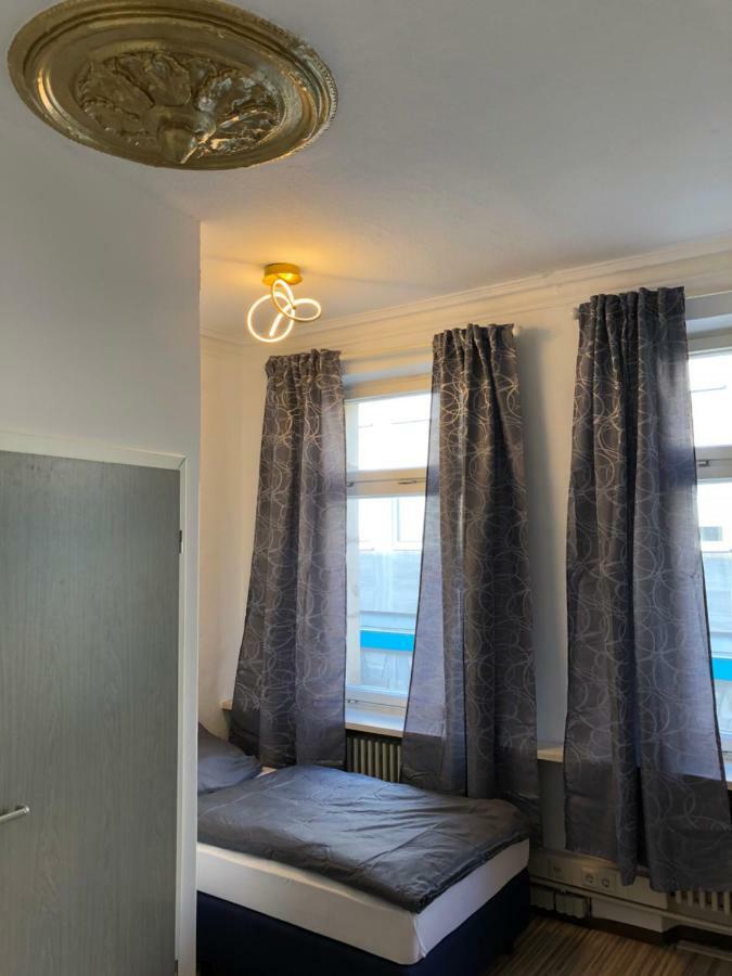 Downtown City - Privaterooms Fürth Extérieur photo