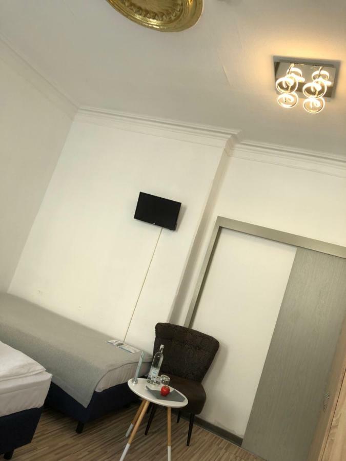 Downtown City - Privaterooms Fürth Extérieur photo